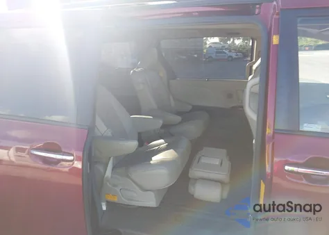 2011 Toyota Sienna Xle V6 from USA, damaged, VIN 5TDYK3DC4BS019962